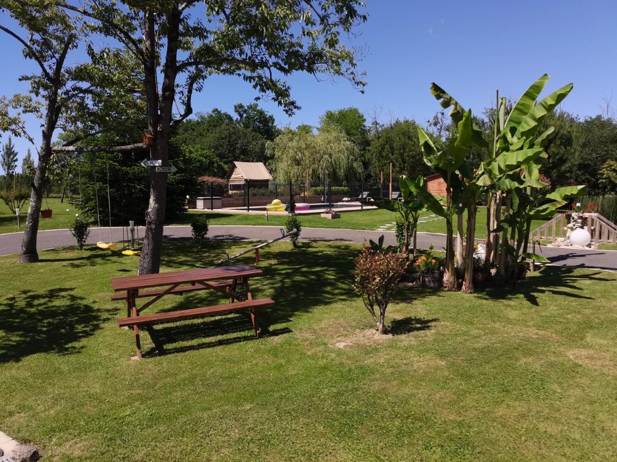 Au Petit Pedegouaty Bed and Breakfast Heugas Exteriör bild