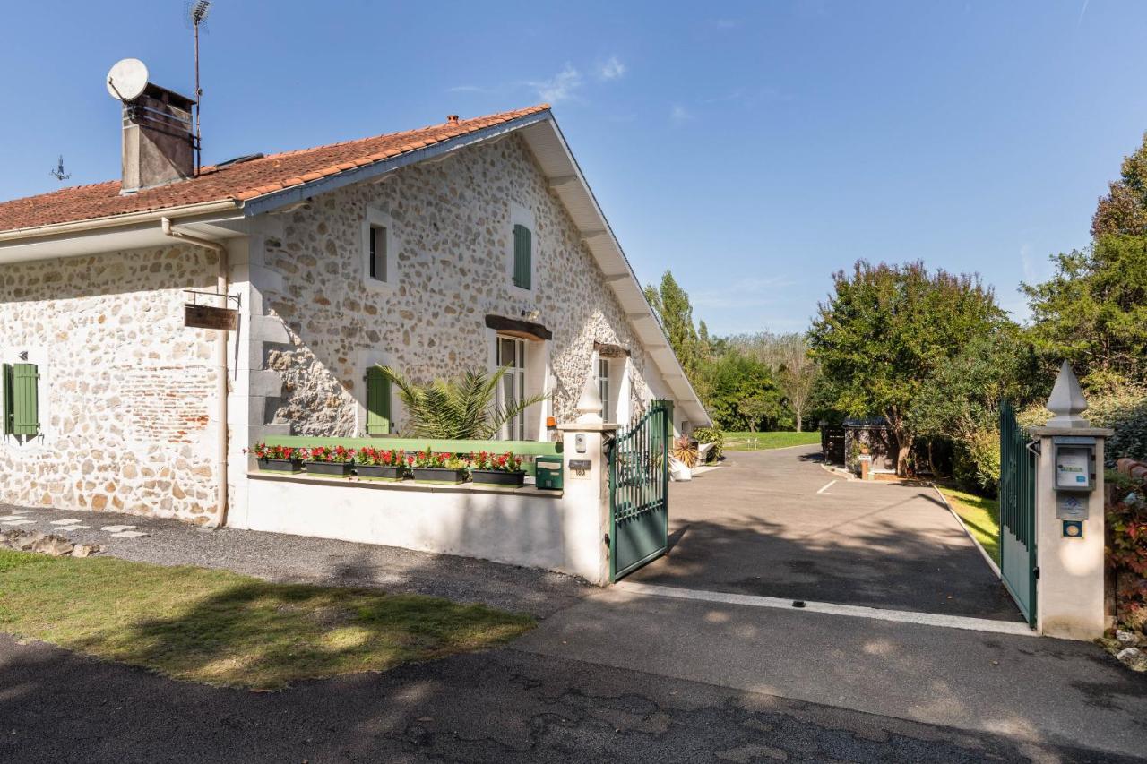 Au Petit Pedegouaty Bed and Breakfast Heugas Exteriör bild